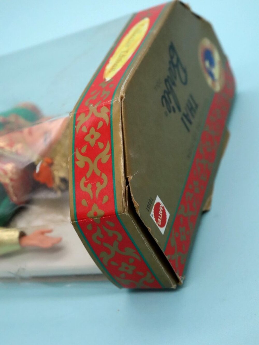 Thai Barbie Dolls of The World Collector Edition 1997 New In BAD Box - Picture 5 of 9